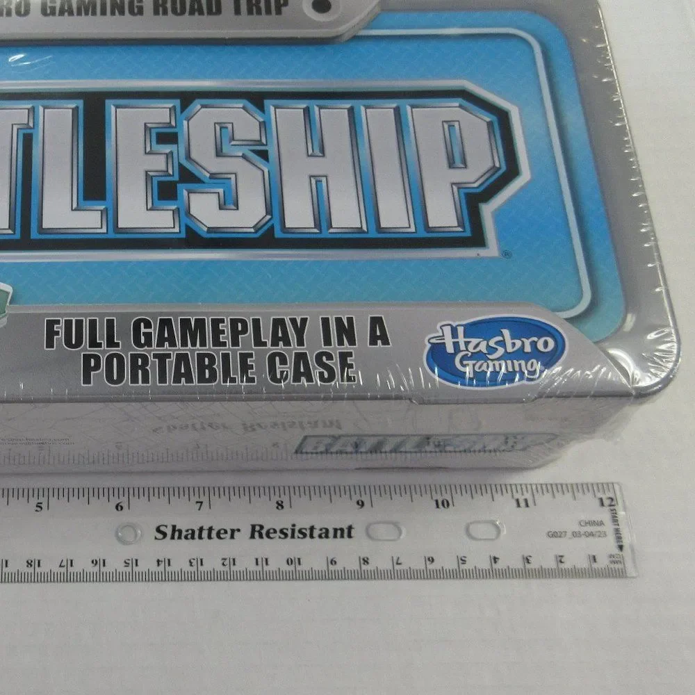 HASBRO BATTLESHIP Gaming Road Trip Full Game Play Portable Case Factory Seal NEW